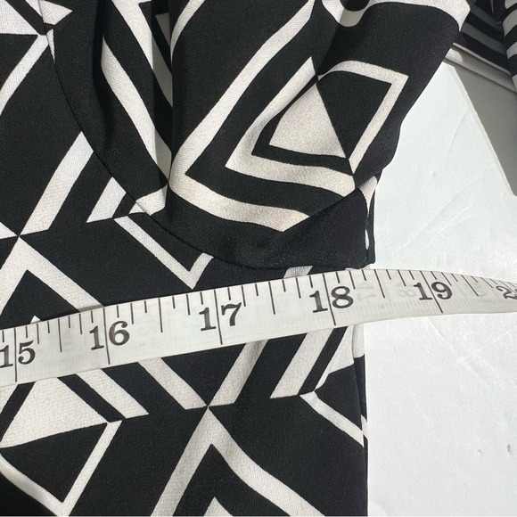White House Black Market Geometric Diamond Print Shift Dress 3/4 Sleeve Keyhole - Picture 7 of 11